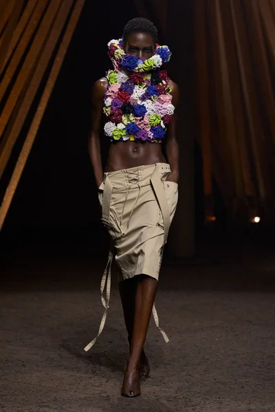 Look 34